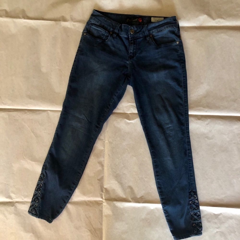 Guess Skinny Jeans w/ laces on the end of each leg